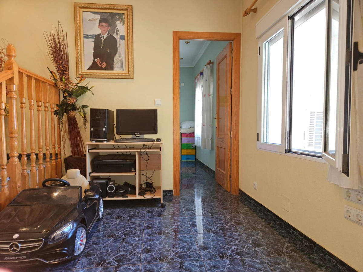 Se vende Adosada de 5 dormitorios en Costa Blanca, Alicante, España