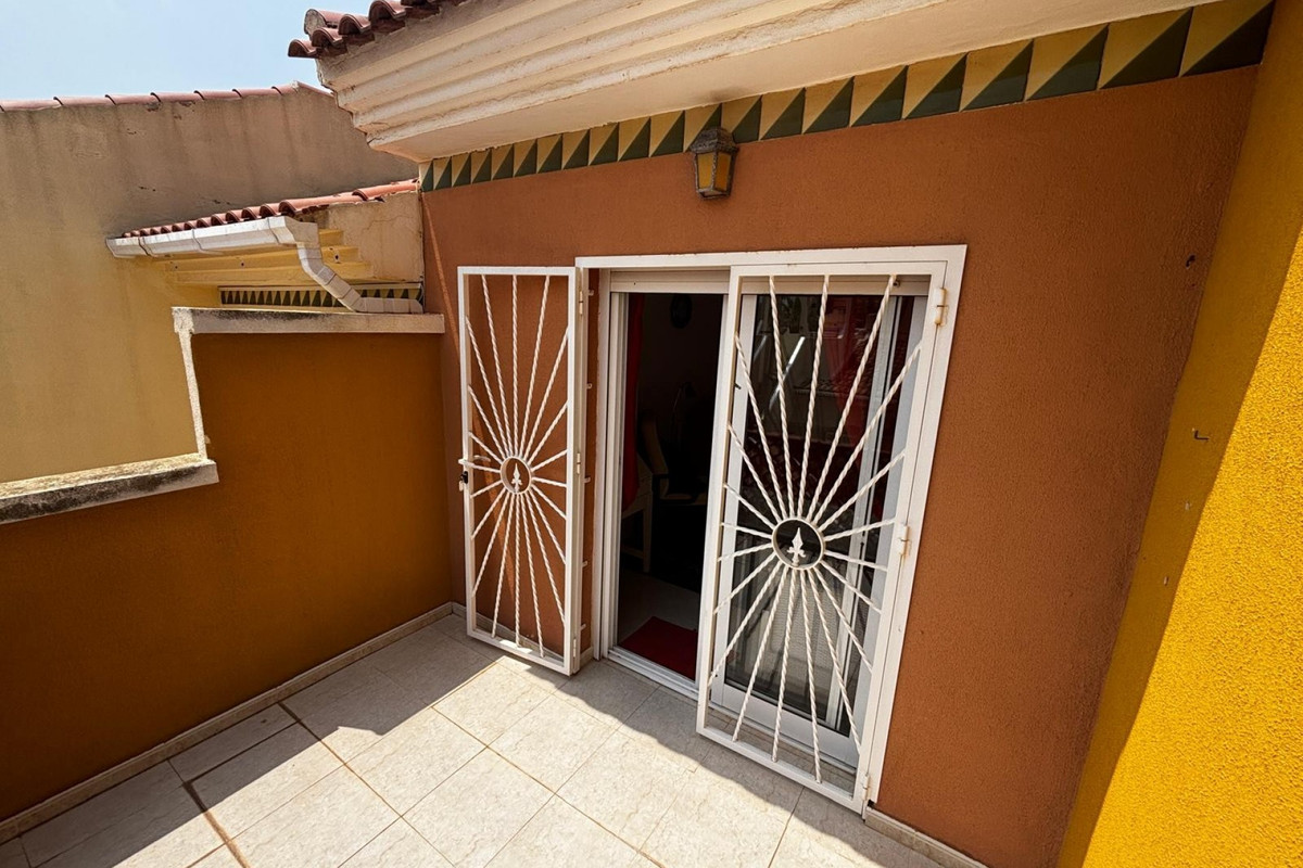 3 Bed Townhouse for sale in Dona Pepa Costa Blanca, Alicante, Spain