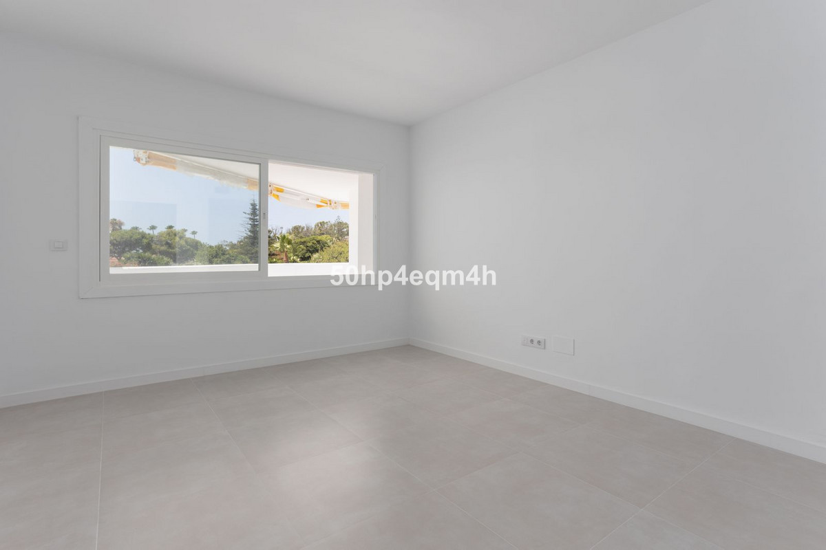 4 Bed Apartment for sale in Guadalmina Baja Costa Del Sol, Málaga, Spain