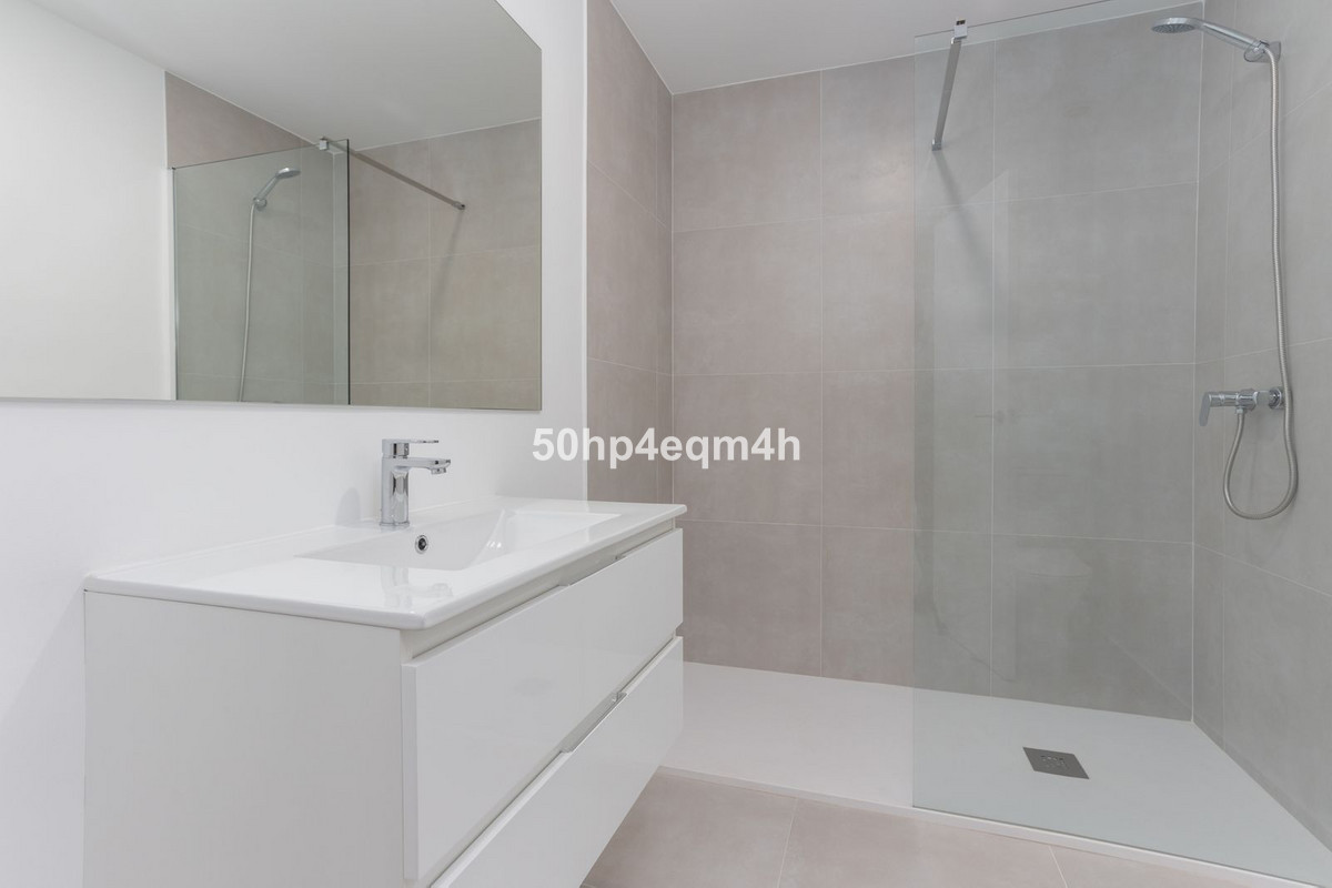 4 Bed Apartment for sale in Guadalmina Baja Costa Del Sol, Málaga, Spain