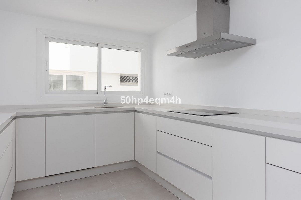 4 Bed Apartment for sale in Guadalmina Baja Costa Del Sol, Málaga, Spain