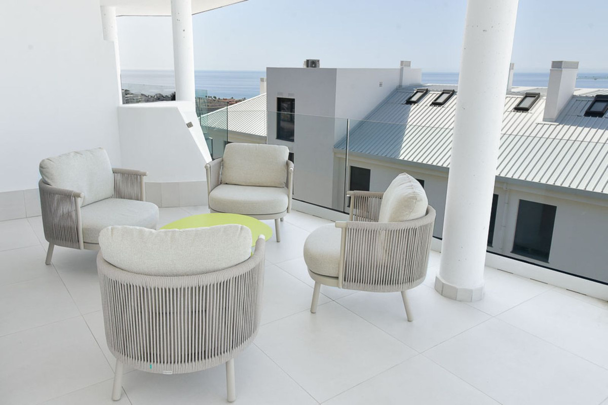 Se vende Apartamento Planta Media de 3 dormitorios en Costa Del Sol, Málaga, España