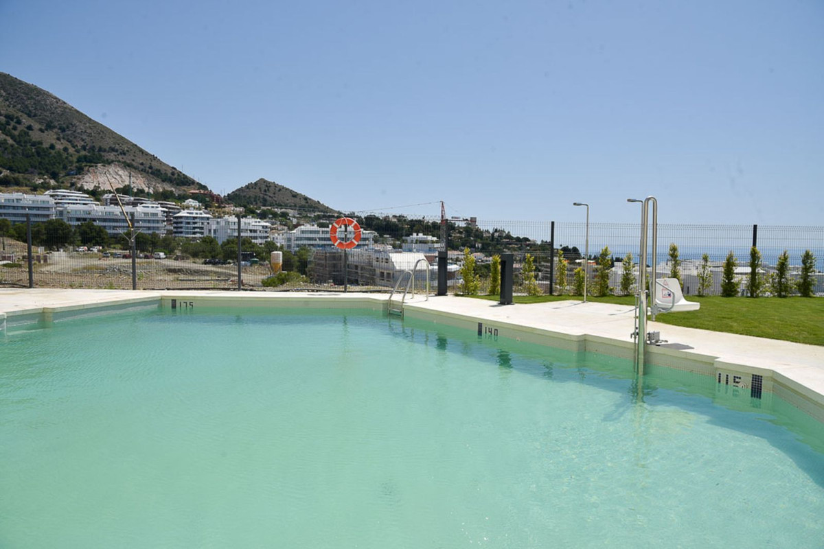 Se vende Apartamento Planta Media de 3 dormitorios en Costa Del Sol, Málaga, España