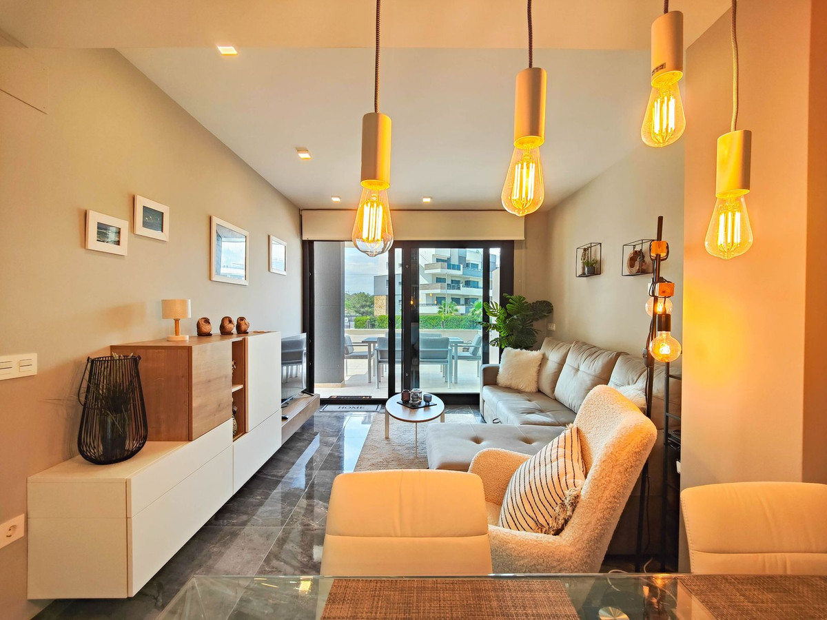 Se vende Apartamento Planta Baja de 2 dormitorios en Costa Blanca, Alicante, España