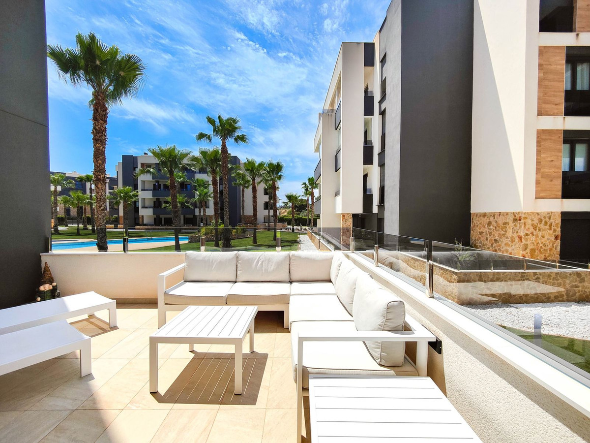 Se vende Apartamento Planta Baja de 2 dormitorios en Costa Blanca, Alicante, España