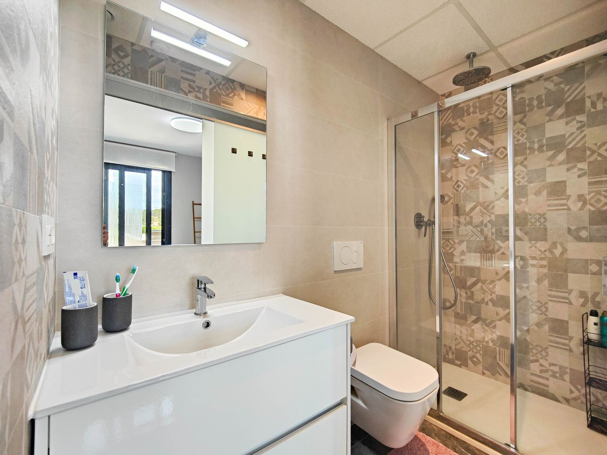 Se vende Apartamento Planta Baja de 2 dormitorios en Costa Blanca, Alicante, España