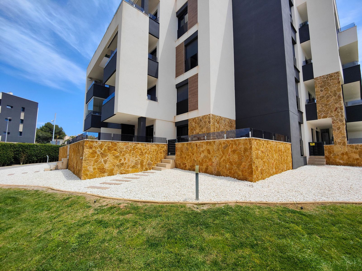 Se vende Apartamento Planta Baja de 2 dormitorios en Costa Blanca, Alicante, España