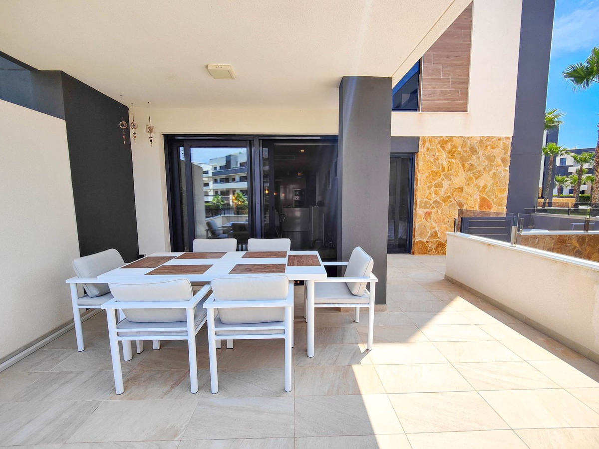 Se vende Apartamento Planta Baja de 2 dormitorios en Costa Blanca, Alicante, España