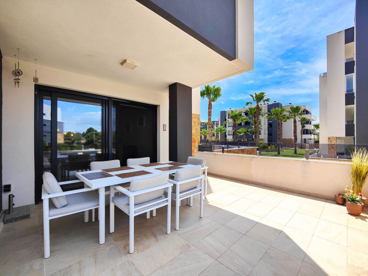 Se vende Apartamento Planta Baja de 2 dormitorios en Costa Blanca, Alicante, España