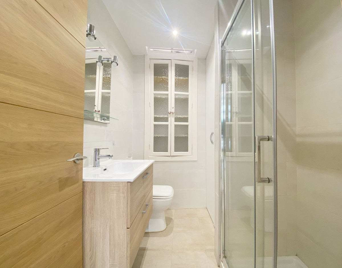 Se vende Apartamento Planta Media de 1 dormitorios en Costa Del Sol, Málaga, España