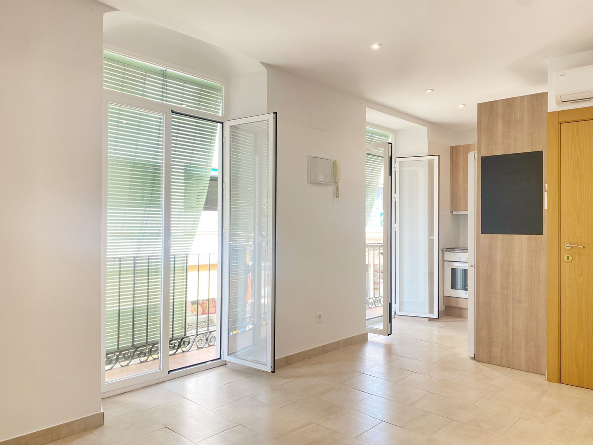 Se vende Apartamento Planta Media de 1 dormitorios en Costa Del Sol, Málaga, España