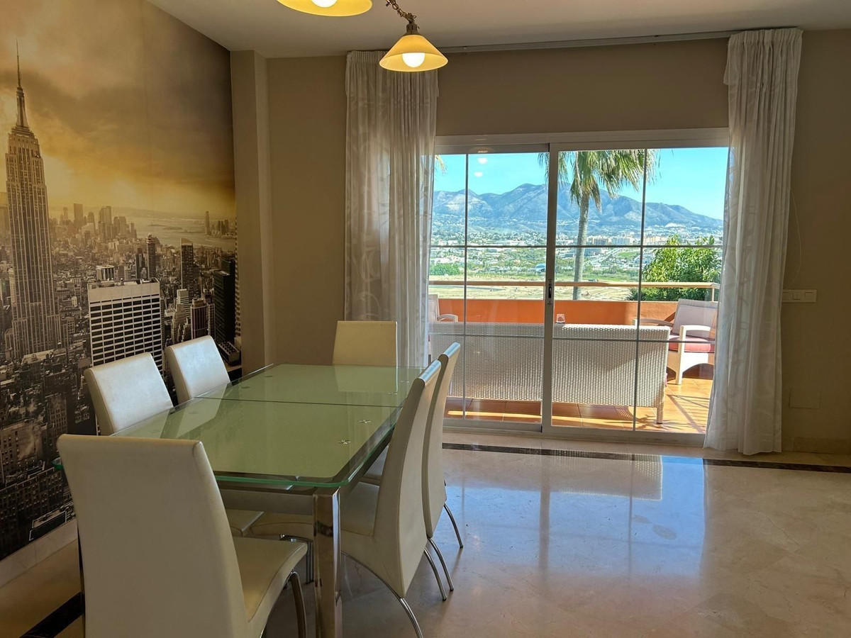 Se vende Villa - Chalet de 3 dormitorios en Costa Del Sol, Málaga, España