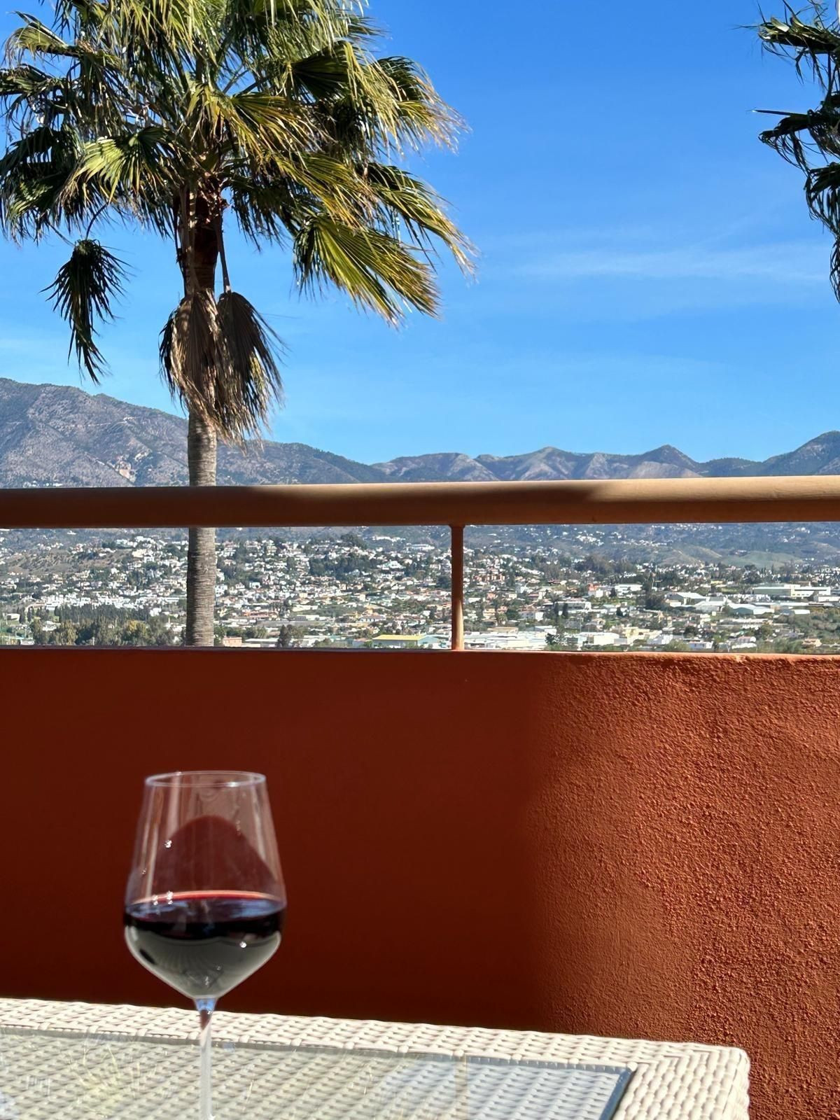 Se vende Villa - Chalet de 3 dormitorios en Costa Del Sol, Málaga, España