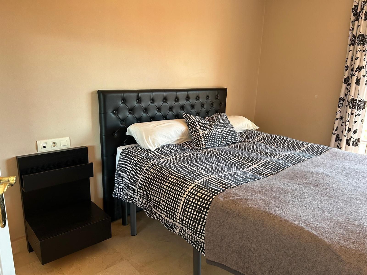 Se vende Villa - Chalet de 3 dormitorios en Costa Del Sol, Málaga, España