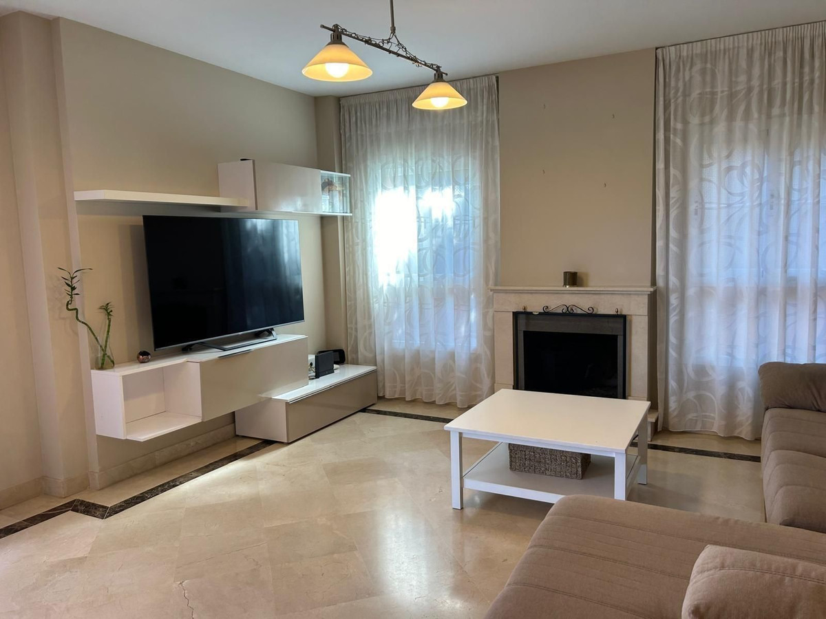 Se vende Villa - Chalet de 3 dormitorios en Costa Del Sol, Málaga, España