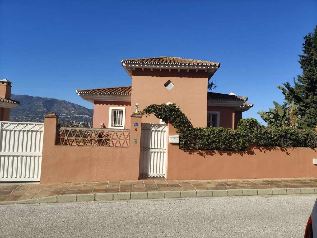 Se vende Villa - Chalet de 3 dormitorios en Costa Del Sol, Málaga, España