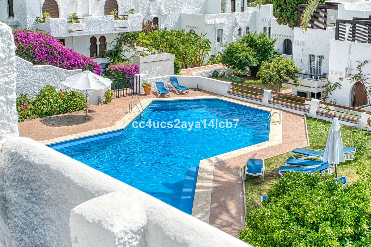 3 Bed Townhouse for sale in Nueva Andalucía Costa Del Sol, Málaga, Spain