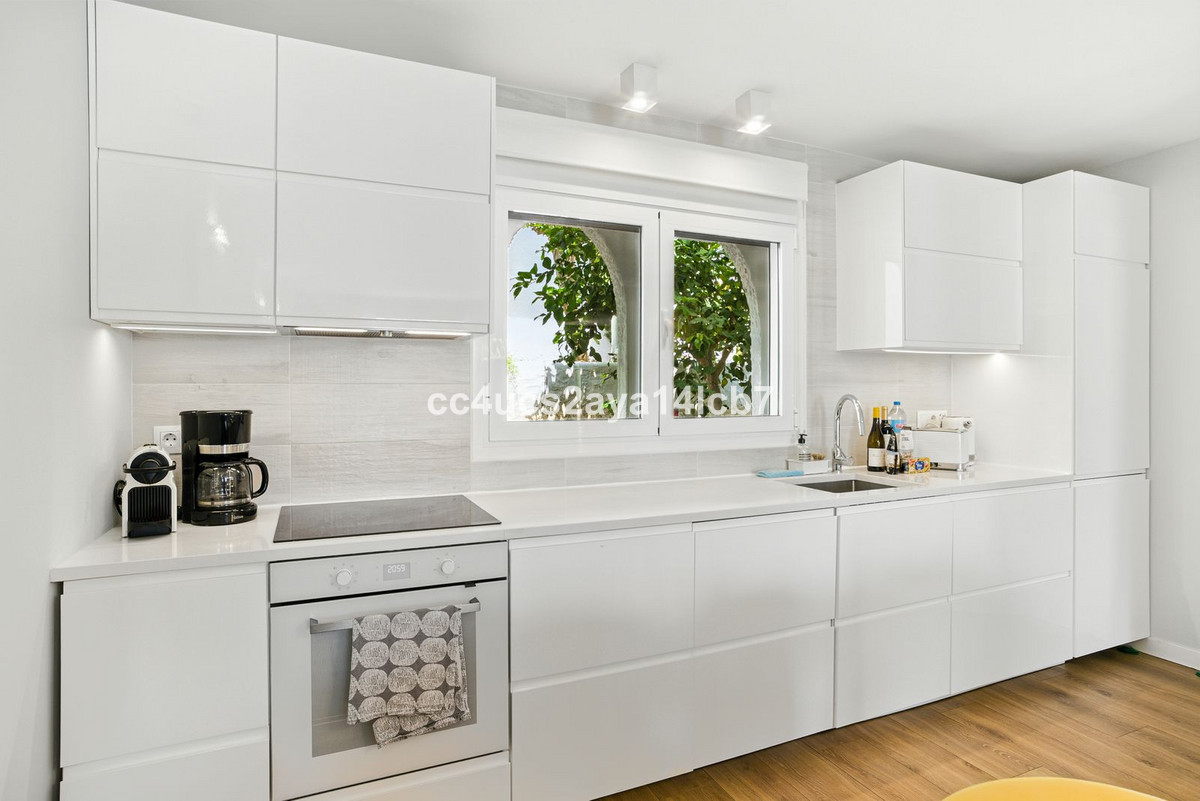 3 Bed Townhouse for sale in Nueva Andalucía Costa Del Sol, Málaga, Spain