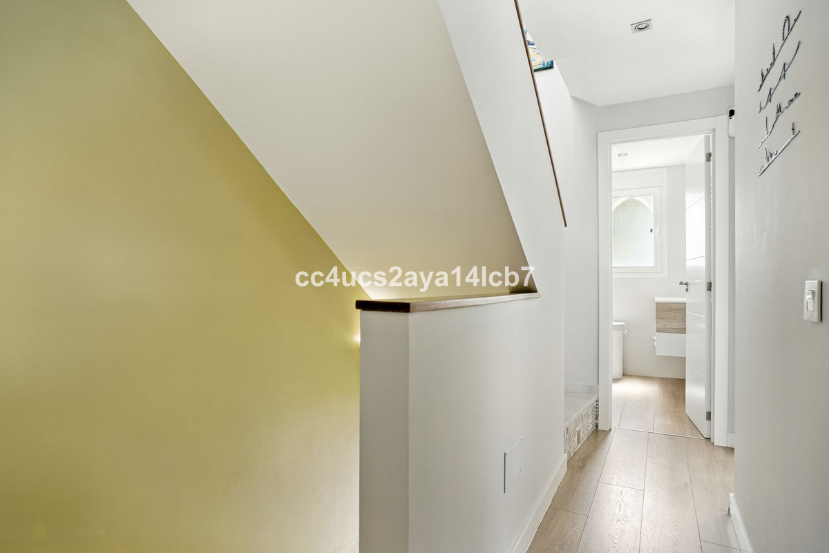 3 Bed Townhouse for sale in Nueva Andalucía Costa Del Sol, Málaga, Spain