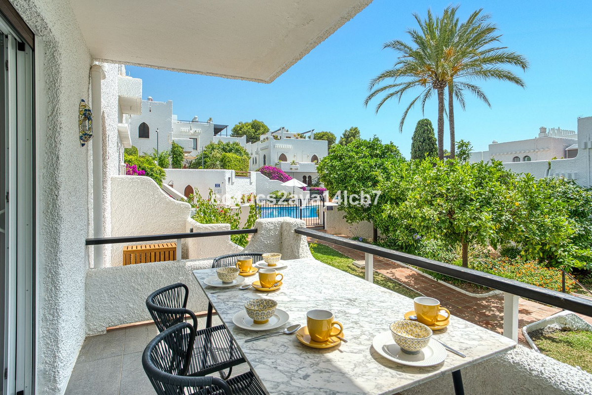 3 Bed Townhouse for sale in Nueva Andalucía Costa Del Sol, Málaga, Spain