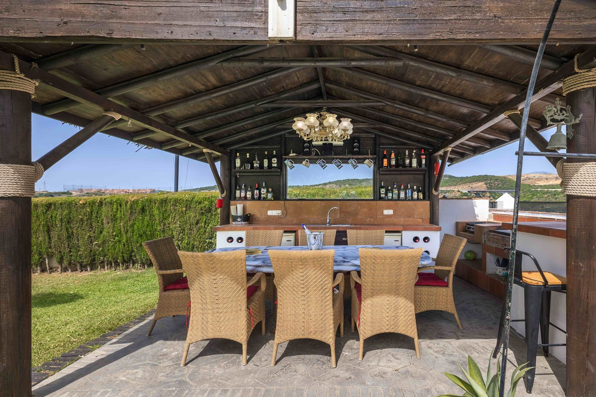 Se vende Villa - Chalet de 6 dormitorios en Costa Del Sol, Málaga, España