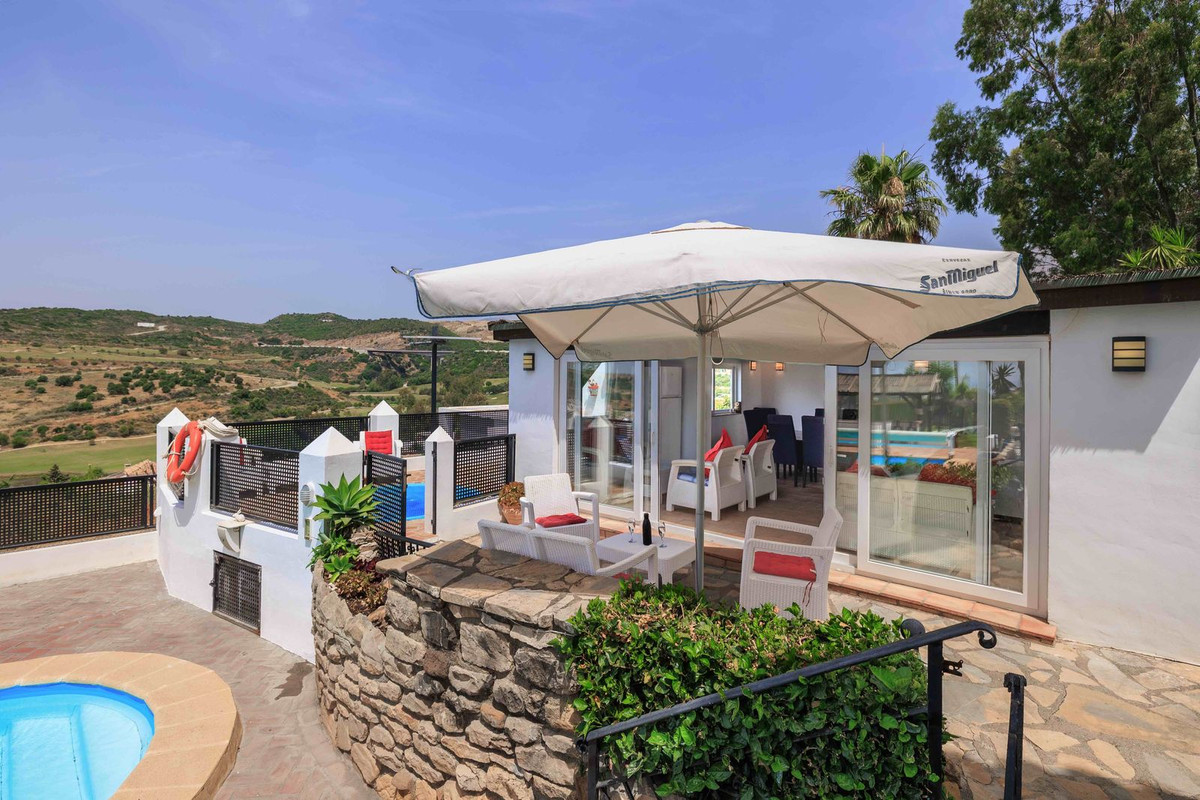 Se vende Villa - Chalet de 6 dormitorios en Costa Del Sol, Málaga, España