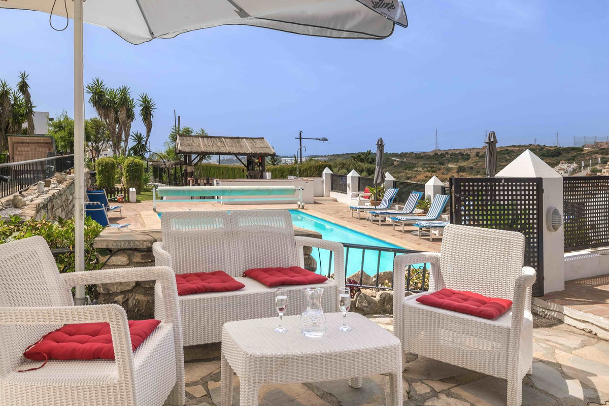 Se vende Villa - Chalet de 6 dormitorios en Costa Del Sol, Málaga, España