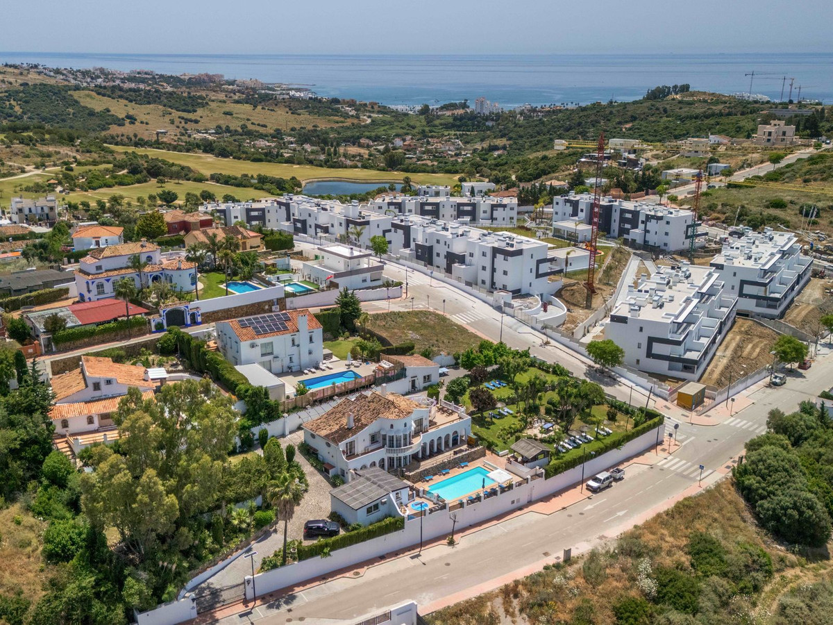 Se vende Villa - Chalet de 6 dormitorios en Costa Del Sol, Málaga, España
