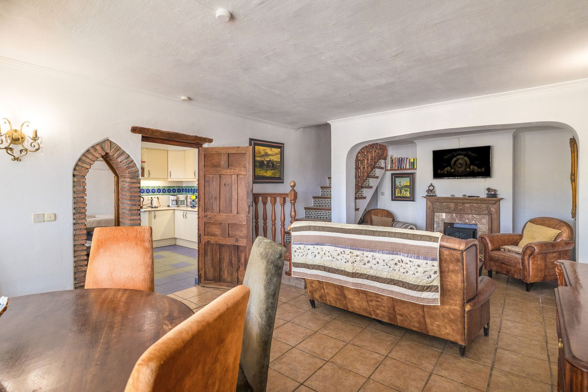 Se vende Villa - Chalet de 6 dormitorios en Costa Del Sol, Málaga, España