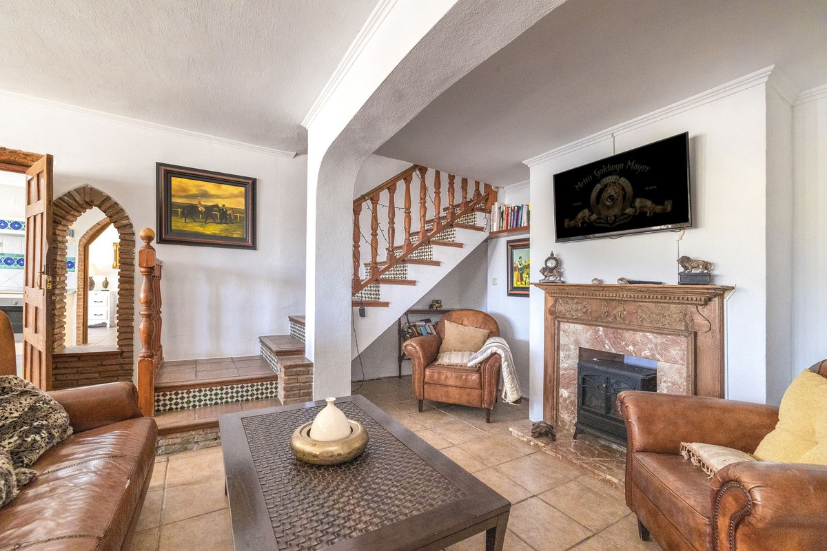 Se vende Villa - Chalet de 6 dormitorios en Costa Del Sol, Málaga, España