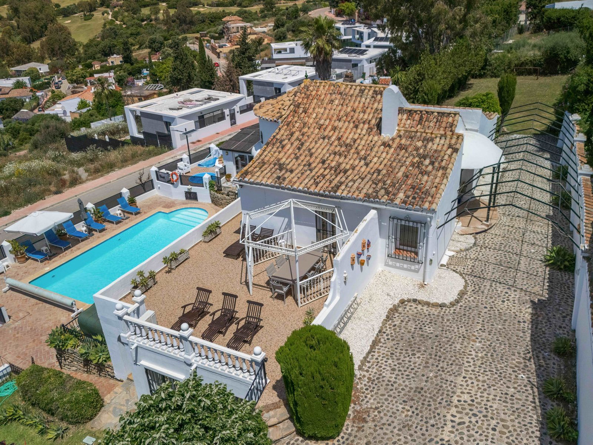 Se vende Villa - Chalet de 6 dormitorios en Costa Del Sol, Málaga, España