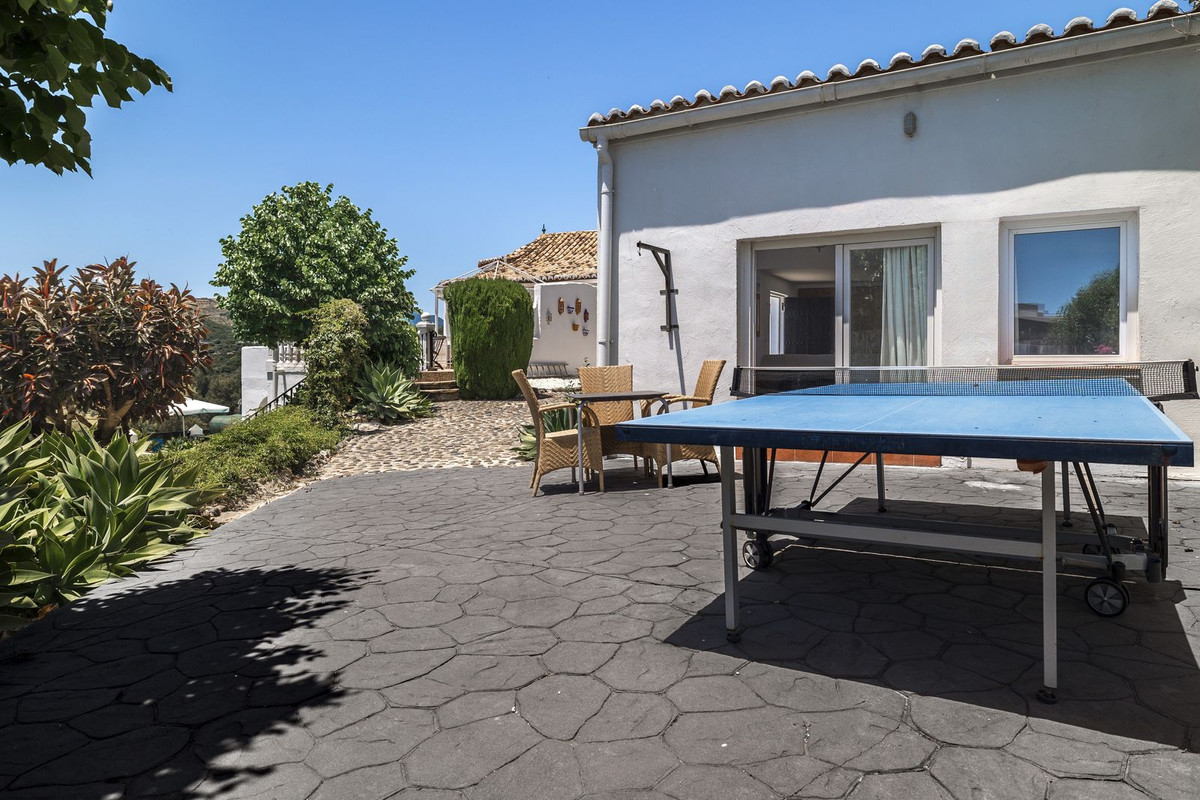 Se vende Villa - Chalet de 6 dormitorios en Costa Del Sol, Málaga, España