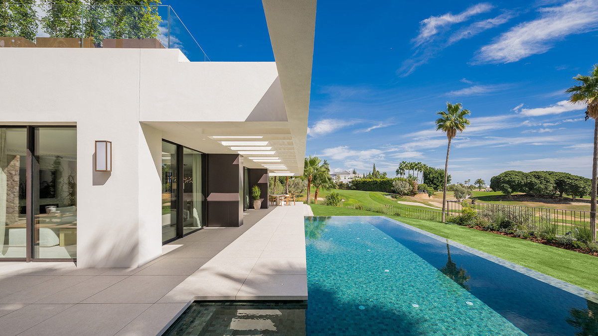Se vende Villa - Chalet de 4 dormitorios en Costa Del Sol, Málaga, España