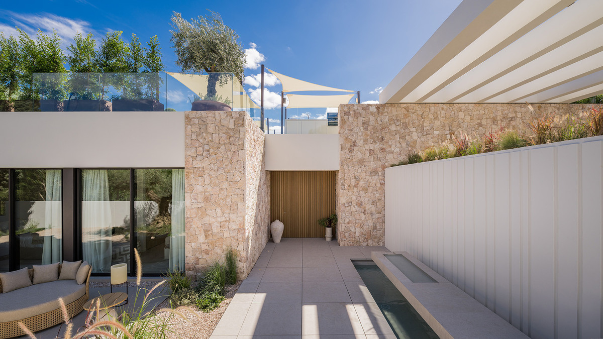 Se vende Villa - Chalet de 4 dormitorios en Costa Del Sol, Málaga, España