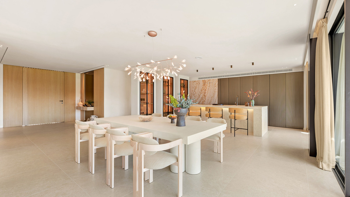 Se vende Villa - Chalet de 4 dormitorios en Costa Del Sol, Málaga, España