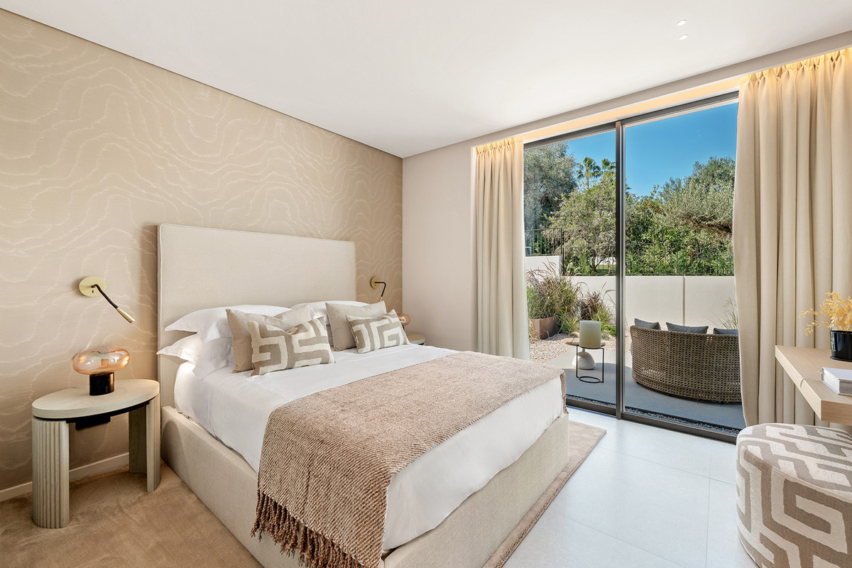 Se vende Villa - Chalet de 4 dormitorios en Costa Del Sol, Málaga, España