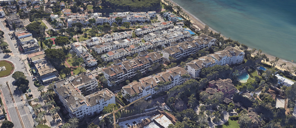3 Bed Apartment for sale in The Golden Mile Costa Del Sol, Málaga, Spain