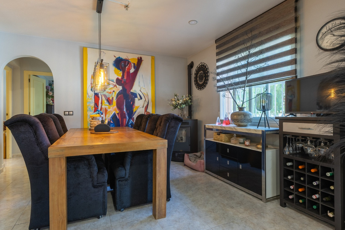 Se vende Villa - Chalet de 5 dormitorios en Costa Blanca, Alicante, España