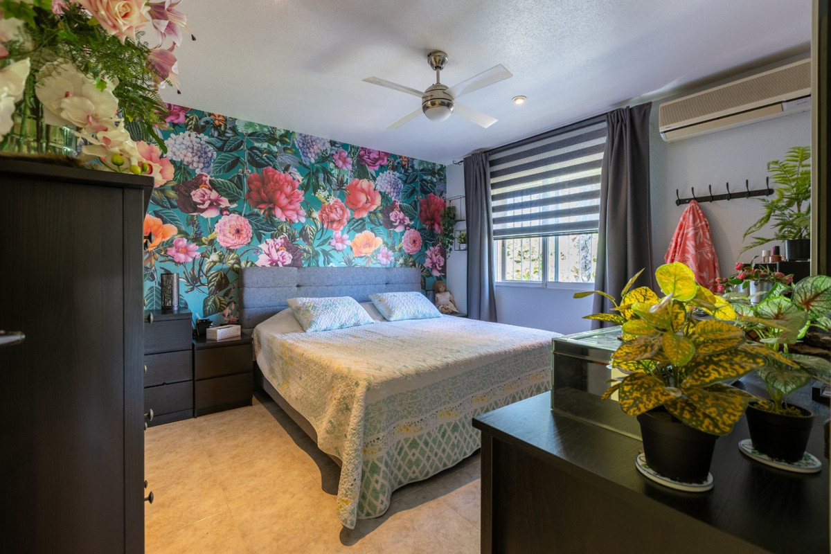 Se vende Villa - Chalet de 5 dormitorios en Costa Blanca, Alicante, España