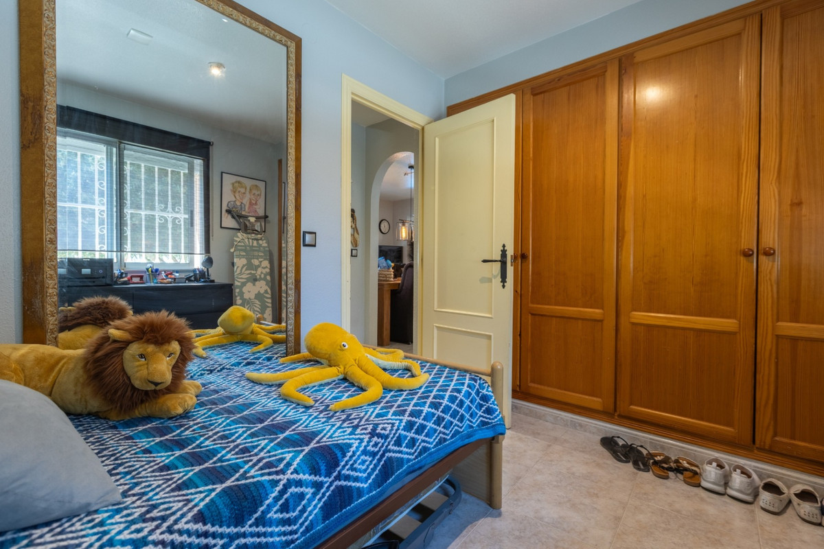 Se vende Villa - Chalet de 5 dormitorios en Costa Blanca, Alicante, España