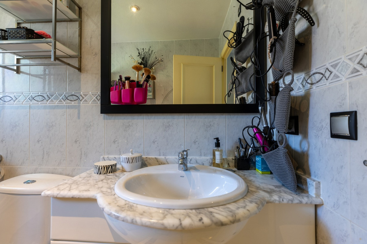 Se vende Villa - Chalet de 5 dormitorios en Costa Blanca, Alicante, España