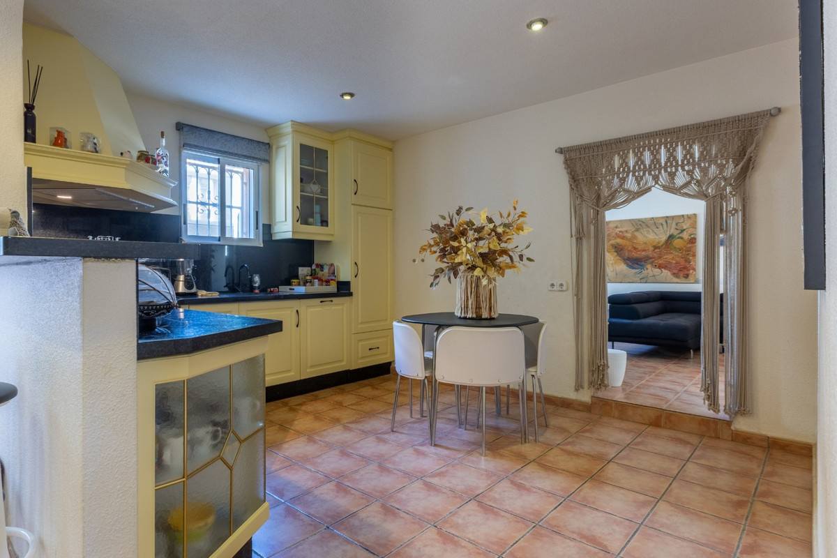 Se vende Villa - Chalet de 5 dormitorios en Costa Blanca, Alicante, España