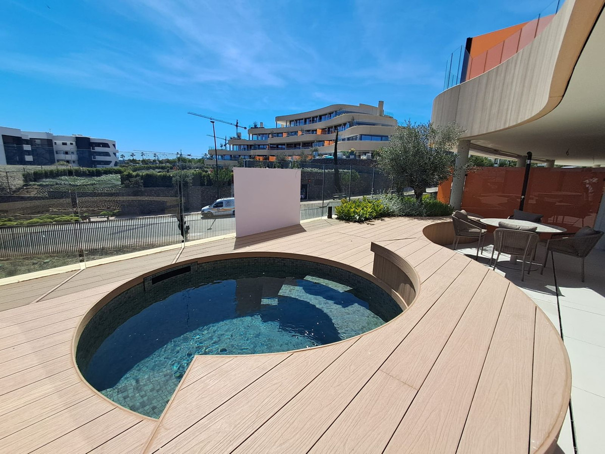 Se vende Apartamento Planta Media de 2 dormitorios en Costa Del Sol, Málaga, España