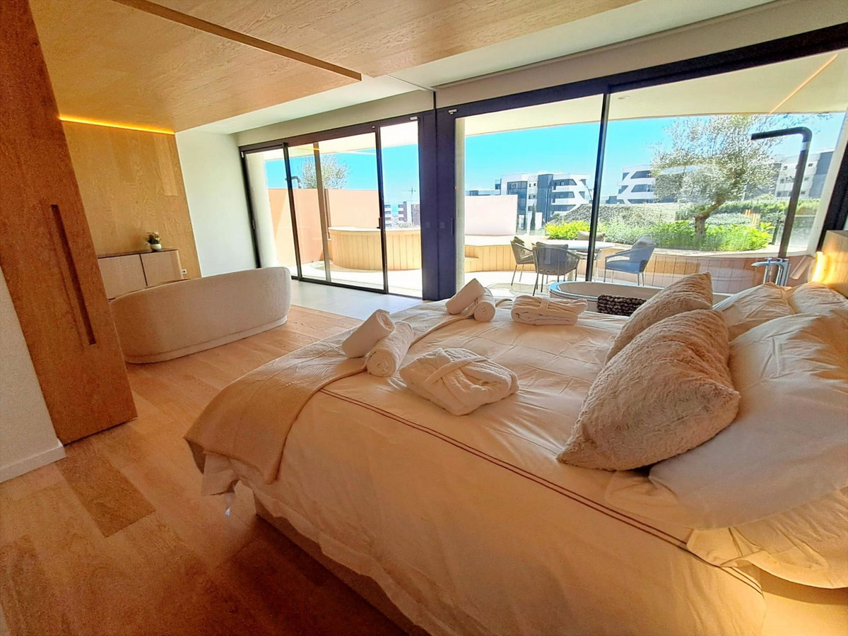 Se vende Apartamento Planta Media de 2 dormitorios en Costa Del Sol, Málaga, España