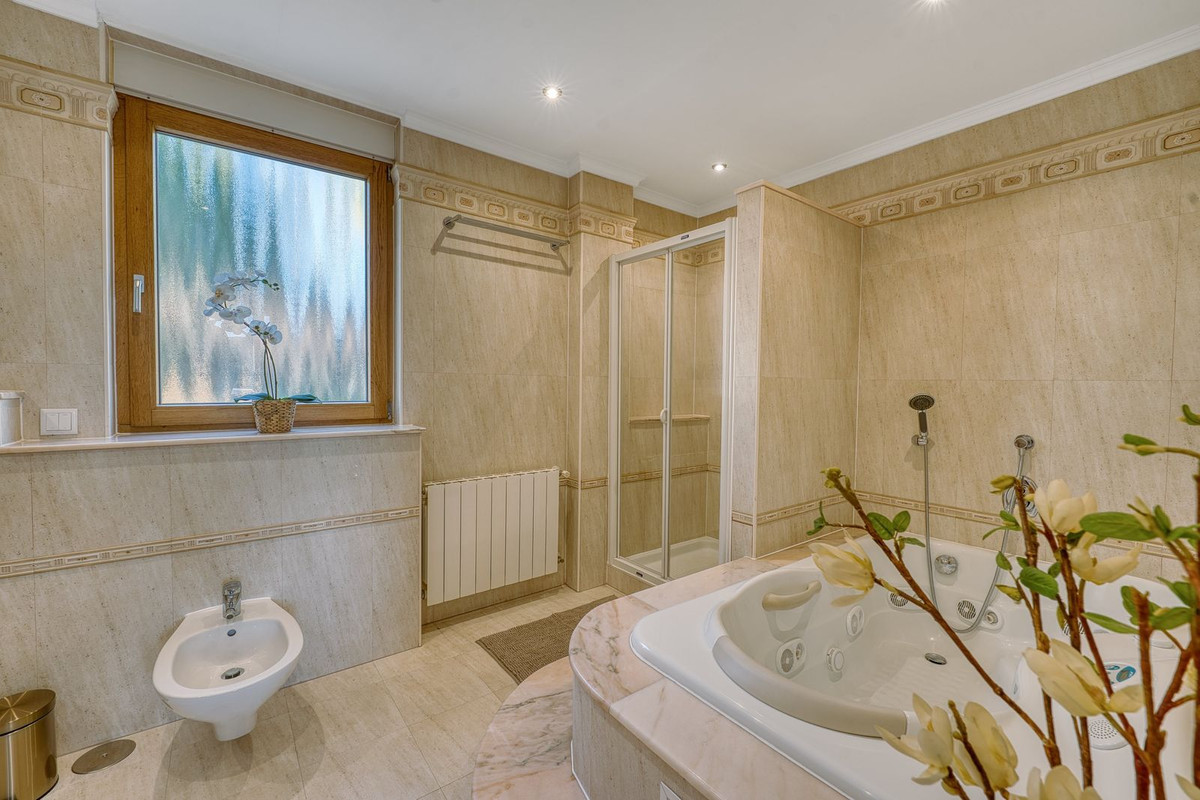 8 Bed Townhouse for sale in Elviria Costa Del Sol, Málaga, Spain