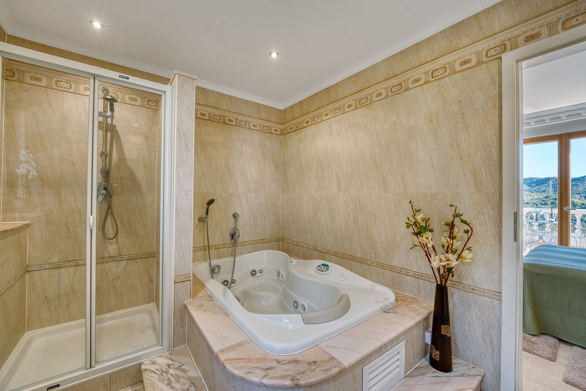 8 Bed Townhouse for sale in Elviria Costa Del Sol, Málaga, Spain