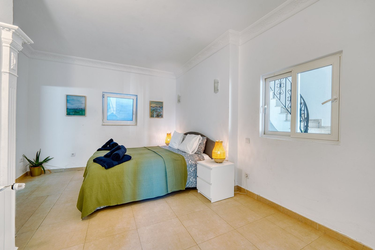 8 Bed Townhouse for sale in Elviria Costa Del Sol, Málaga, Spain
