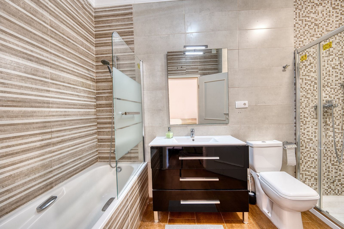 8 Bed Townhouse for sale in Elviria Costa Del Sol, Málaga, Spain