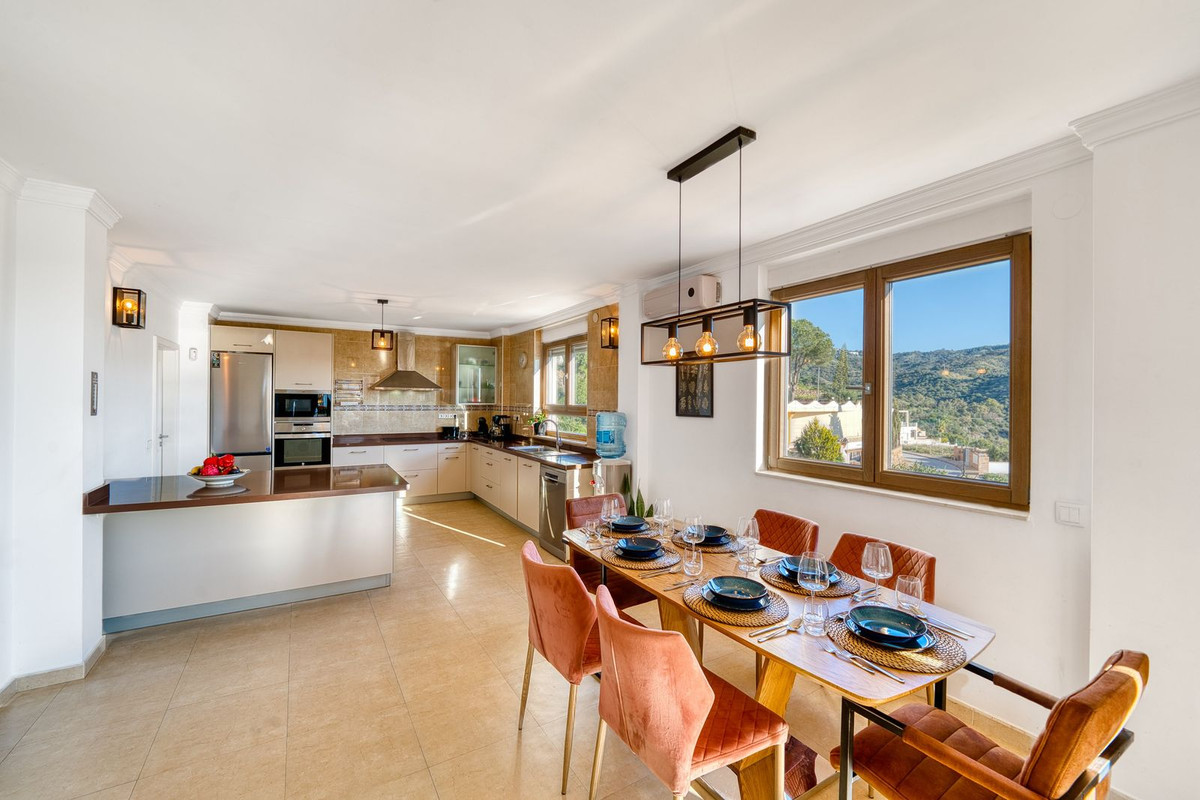 8 Bed Townhouse for sale in Elviria Costa Del Sol, Málaga, Spain