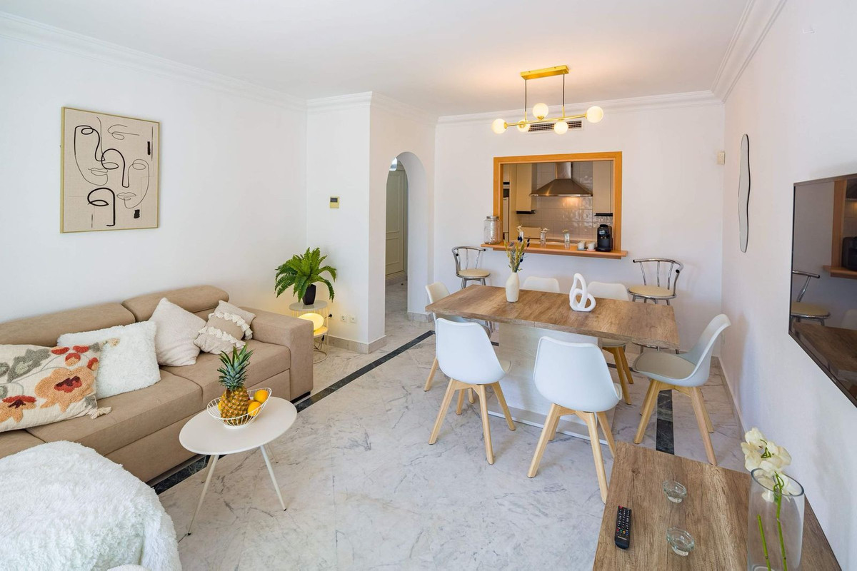 2 Bed Apartment for sale in Puerto Banús Costa Del Sol, Málaga, Spain